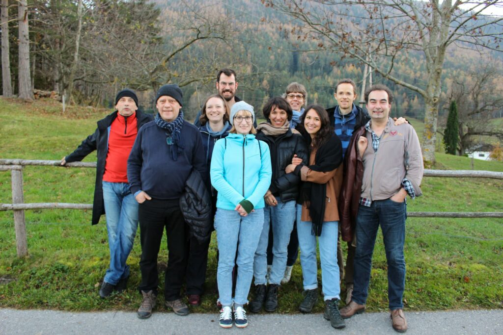 Team AoGA - Gruppenfoto auf Wanderung